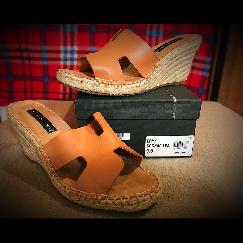 Steve Madden Wedge Sandals ~ Sz 9.5 ~ Like New!